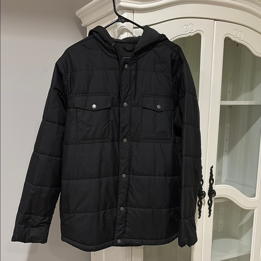 The North Face Black Puffer Jacket with Hood and Quilted Design